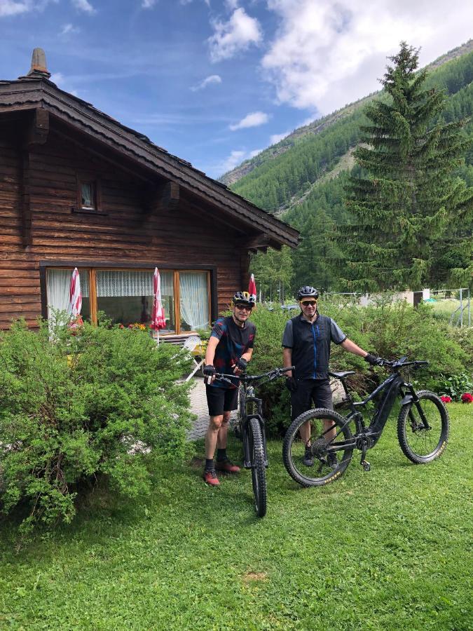 Hotel Adler Saas-Grund Eksteriør bilde